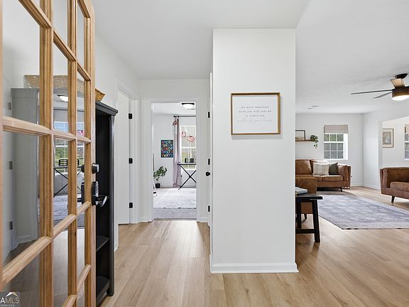 5th image of 123 Mathews Rd