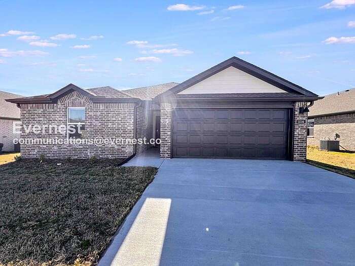 1st image of 116 E Sunbelt Ct