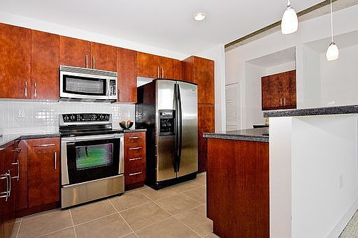 3rd image of 300 S Australian Ave Unit 428
