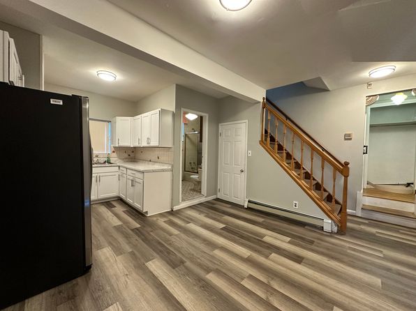197 Main St