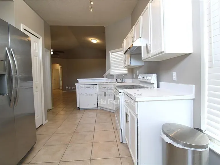 464 Briar Bay Cir — Photo 4