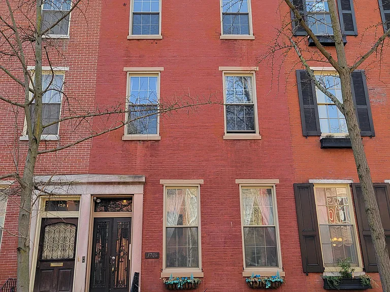 1706 Pine St #2R — Photo 11