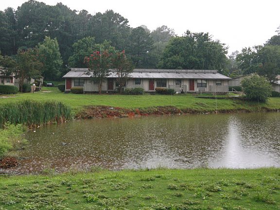 Lakeside Living