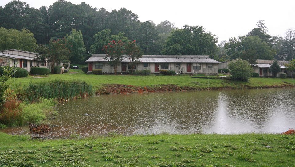 Lakeside Living