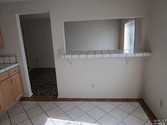 5th image of 748 San Remo St