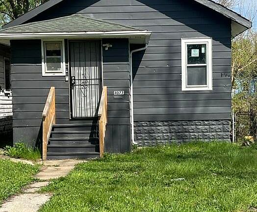 2nd image of 4077 Polk St
