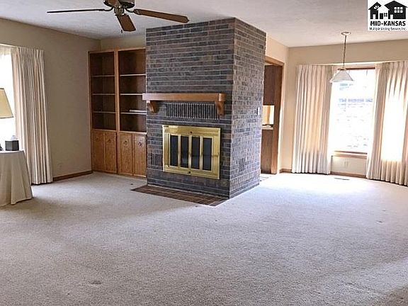 2nd image of 2822 Westminster Dr