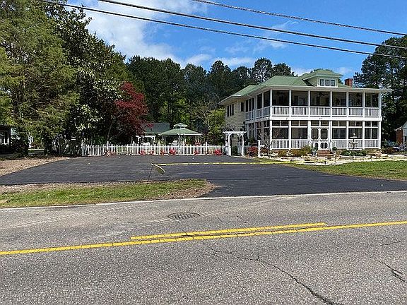 New large Asphalt parking 