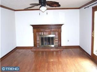 16 Foxwood Ln, Medford, NJ 08055