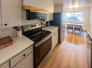 338 SE 5th St, Bend, OR 97702