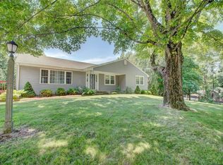 12 Park Rd, Colchester, CT 06415