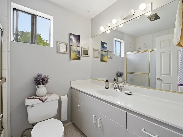 10060 Tujunga Canyon Blvd — Photo 13