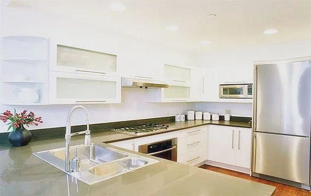 Rented by James E. Ingram III LREB | media 20