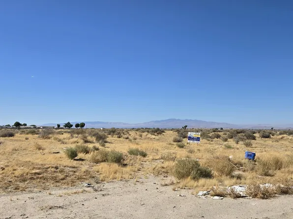 45400 28th Ave, Lancaster, CA 93535