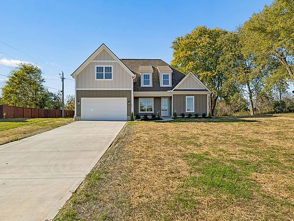 2nd image of 565 Hiwassee Rd