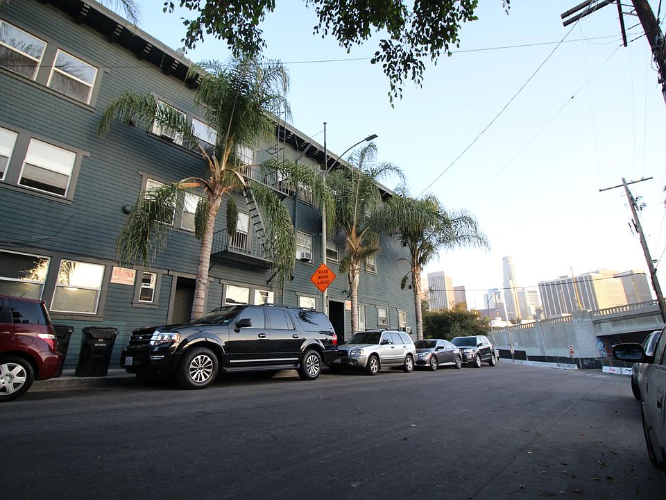 1st image of 117 N Toluca St APT 4
