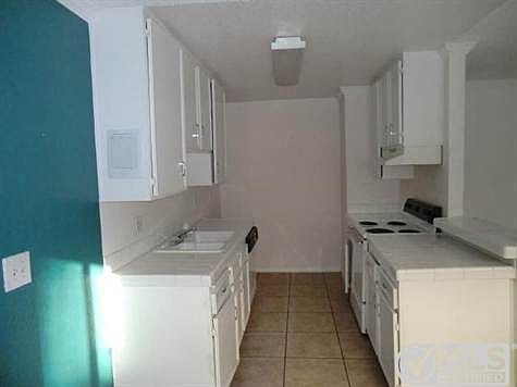 4th image of 1641 Pentecost Way Unit 1