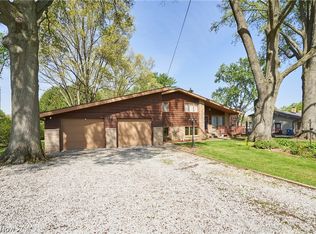 1594 Karl Dr, Akron, OH 44321