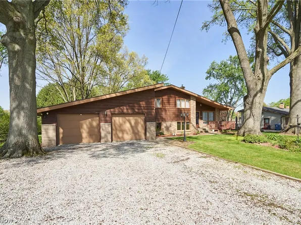 1594 Karl Dr, Akron, OH 44321