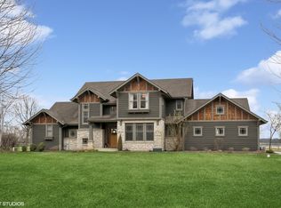 32W678 Honey Hill Cir, Wayne, IL