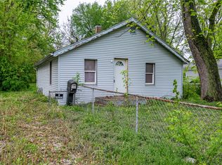 2429 E Geddes Ave, Decatur, IL 62526