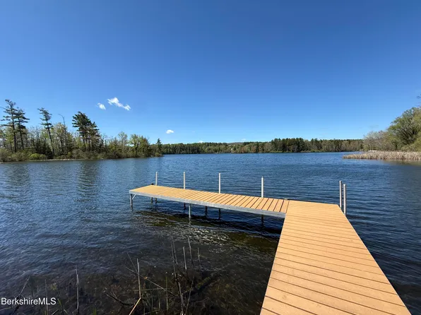 280 Lee Rd, Lenox, MA 01240