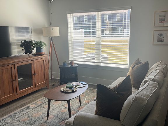 5th image of 7671 Pennycress Dr
