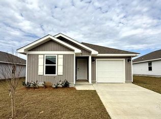 16 Spoonbill St, Cantonment, FL 32533