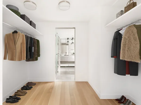 135 West 52nd Street image 13 of 21