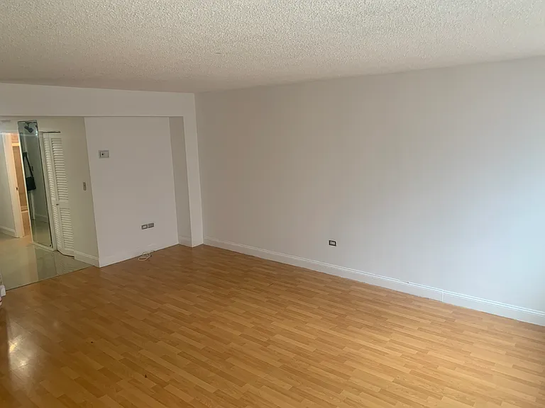 801 Brickell Bay Dr #863 — Photo 13