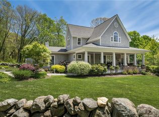 824 Noank Rd, Groton, CT 06355