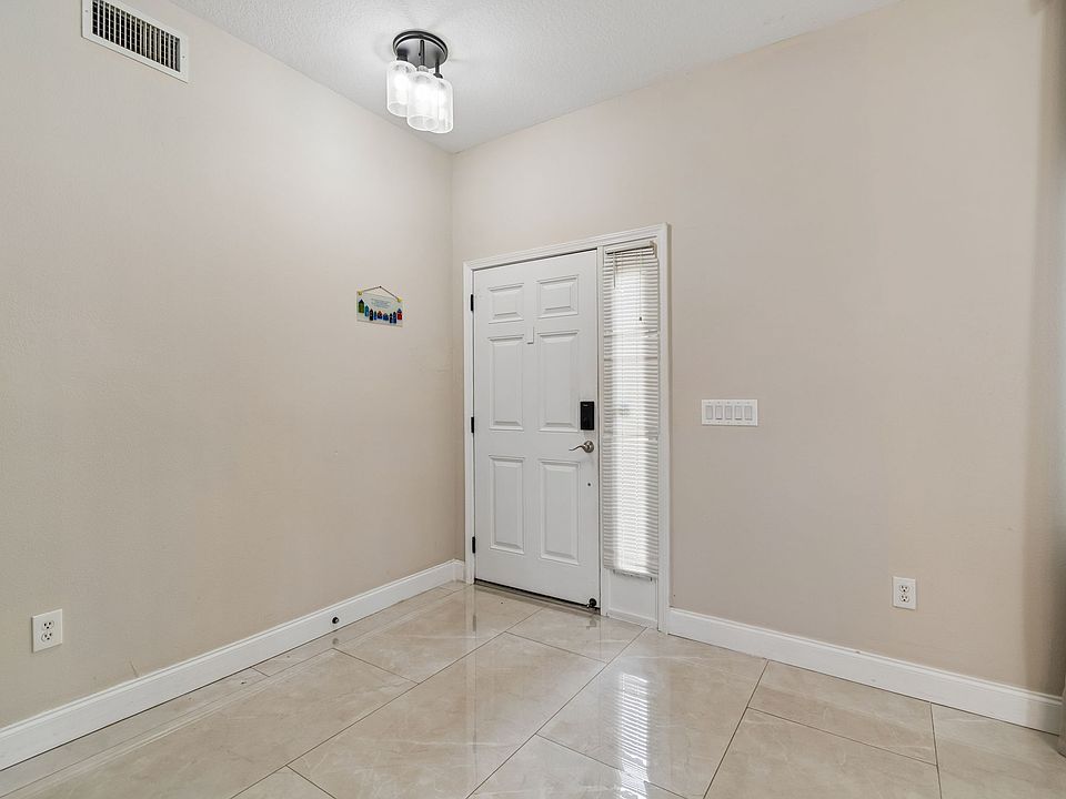 1st image of 2829 Pankaw Ln
