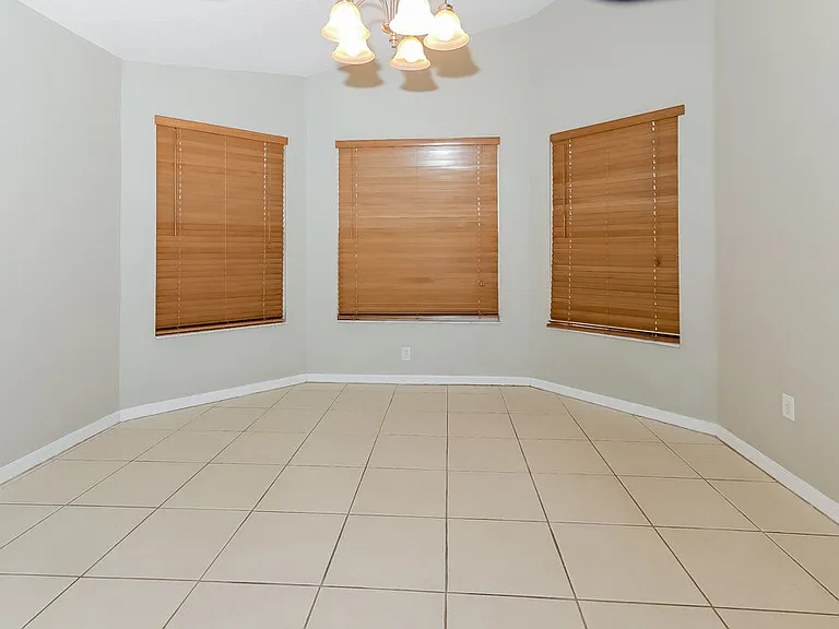 12996 Meadowbreeze Dr — Photo 7