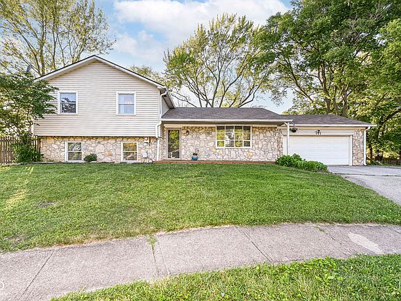 2nd image of 102 Northwood Dr