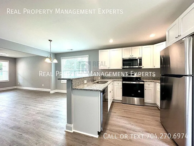 310 Glenn Ave — Photo 5