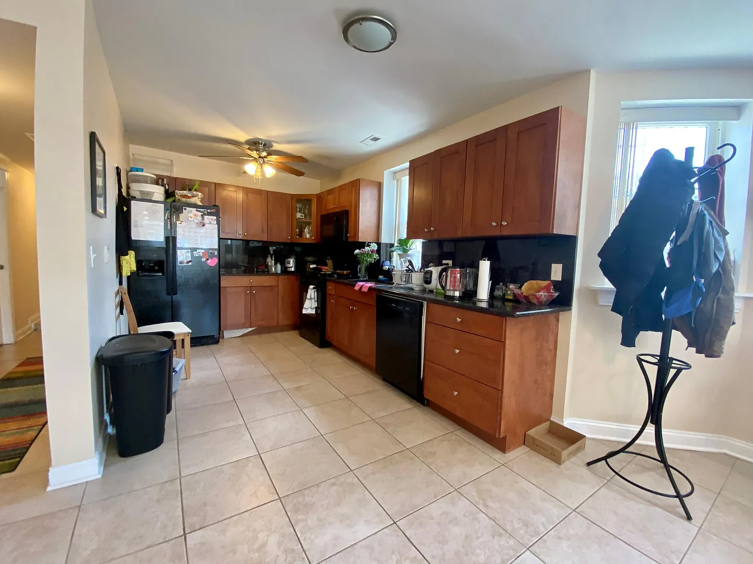 2415 N Kimball Ave — Photo 2