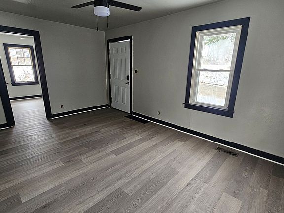 2nd image of 320 Superior Ave