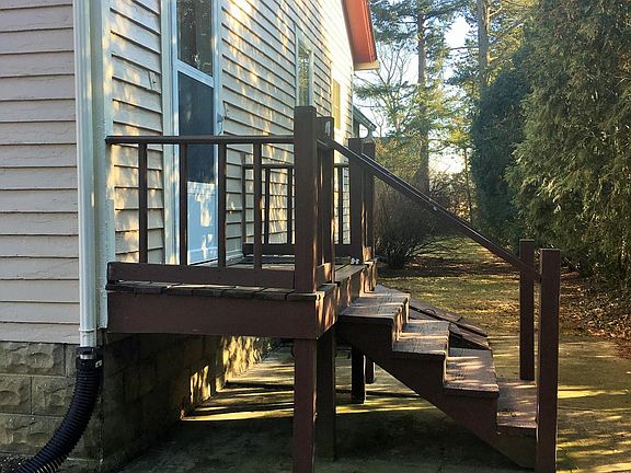 3rd image of 1384 Lake St