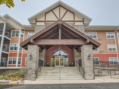 9165 Comstock Ln N UNIT 205, Maple Grove, MN, 55311
