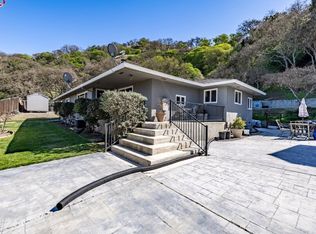 6886 Southside Rd, Hollister, CA 95023