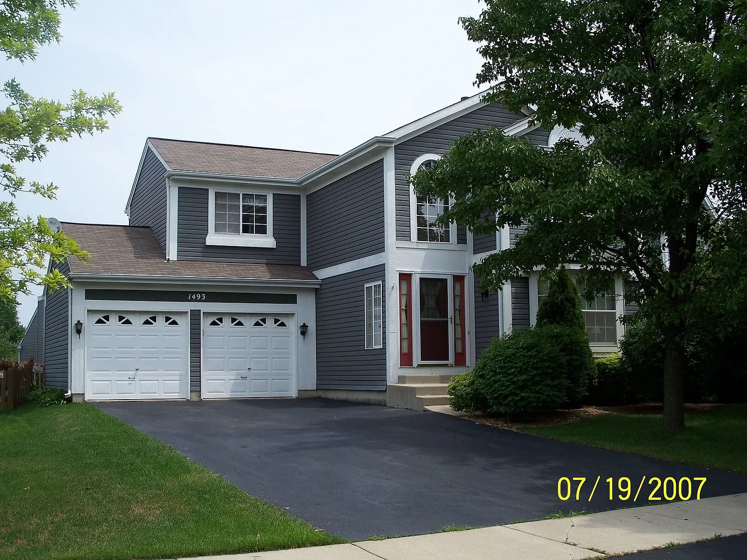 1493 Golden Oaks Pkwy photo 1