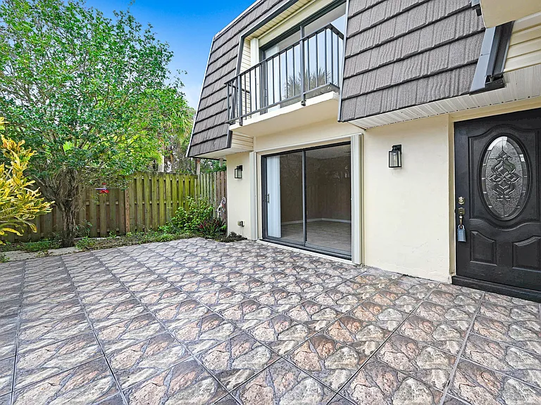 2111 Vista Oaks Cir NE — Photo 5