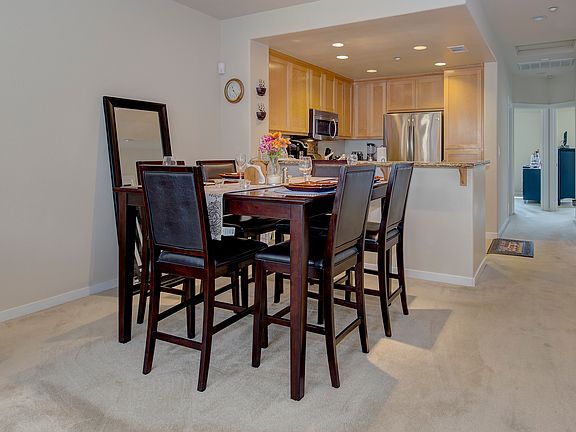 3rd image of 109 Portola Pl