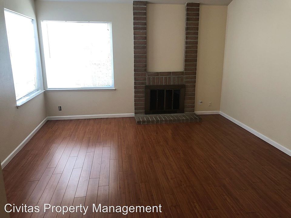 1st image of 151 Checkers Dr