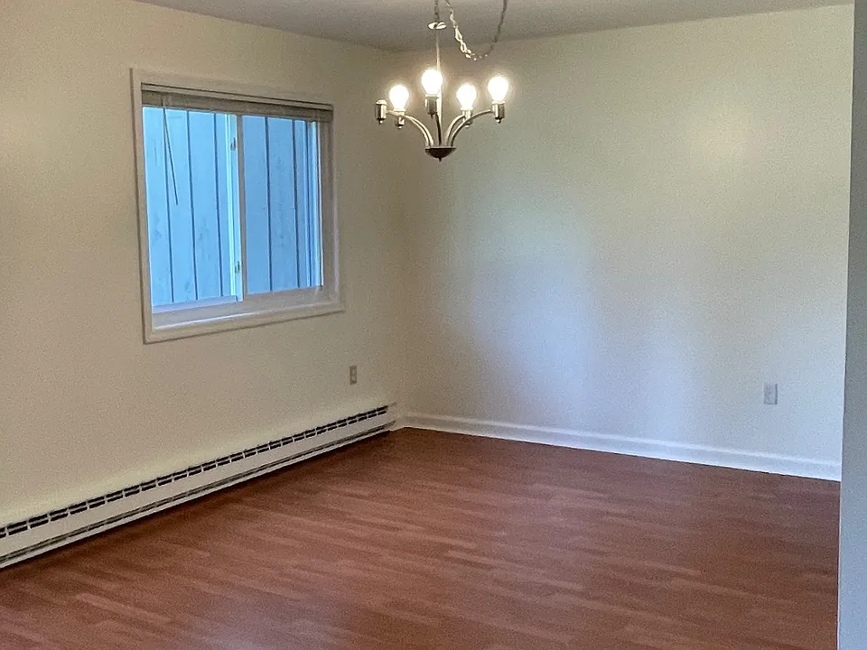 19 Sterling St #19