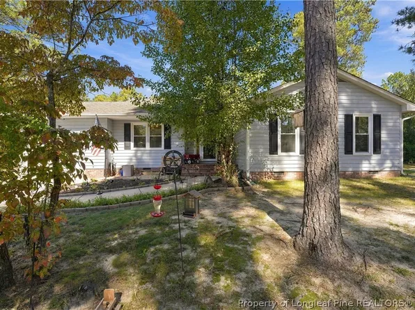 190 Firetree Ln, West End, NC 27376