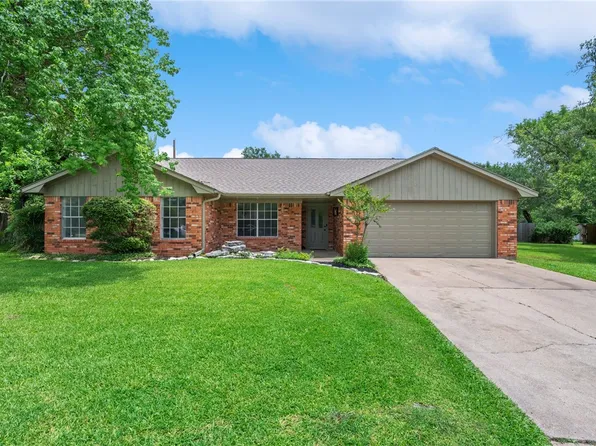 3502 Broad Oak Cir, Bryan, TX 77802