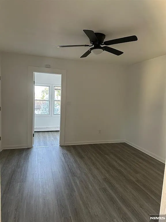 3 bed, 1.0 bath, $2,300 — Photo 3