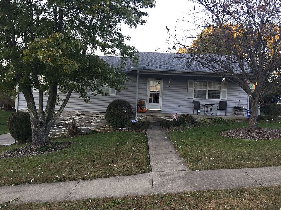2nd image of 157 Blueridge Dr
