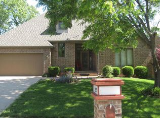 2155 E Richmond St, Springfield, MO 65804